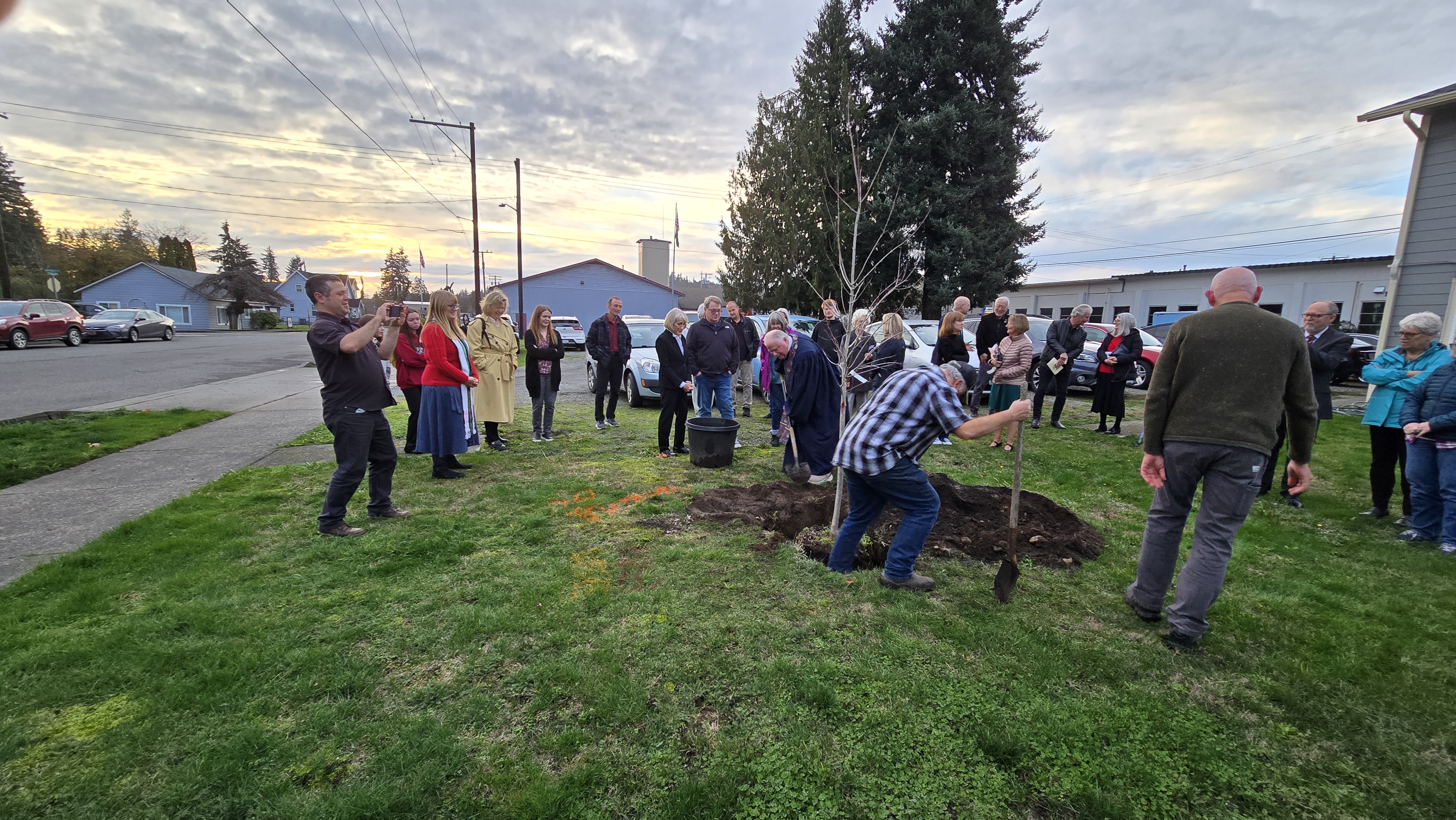 A Community that Loves God and our Neighbors